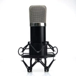 Obraz 4/9 - Klasický kondenzátorový mikrofón pre podcasty, s príslušenstvom, so striebornou ochrannou mriežkou