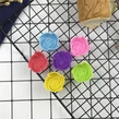 12-dielna farebná silikónová forma na muffiny - forma na ružu