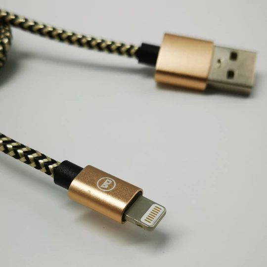 Daewoo USB kábel, 1 meter, Iphone, zlatý