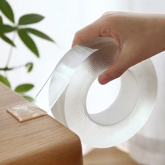 Obojstranná lepiaca páska, odnímateľná, recyklovateľná, umývateľná