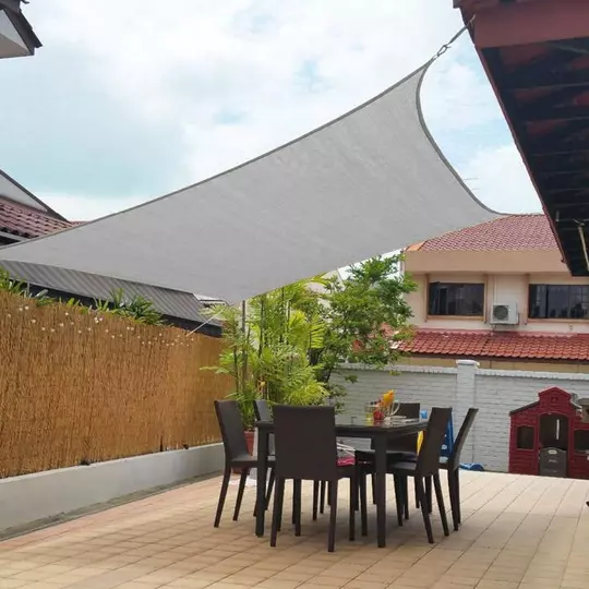 Tieniaca plachta - tienenie na terasu, balkón a záhradu, štvorcoý 2x3 m grafitová sivá - vyrobená z HDPE pevného materiálu