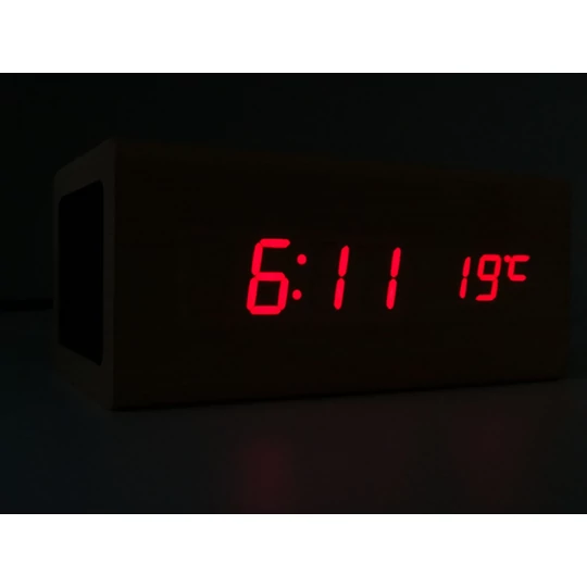 Drevený stereo reproduktor bluetooth s bezdrôtovým nabíjaním, svetlohnedý