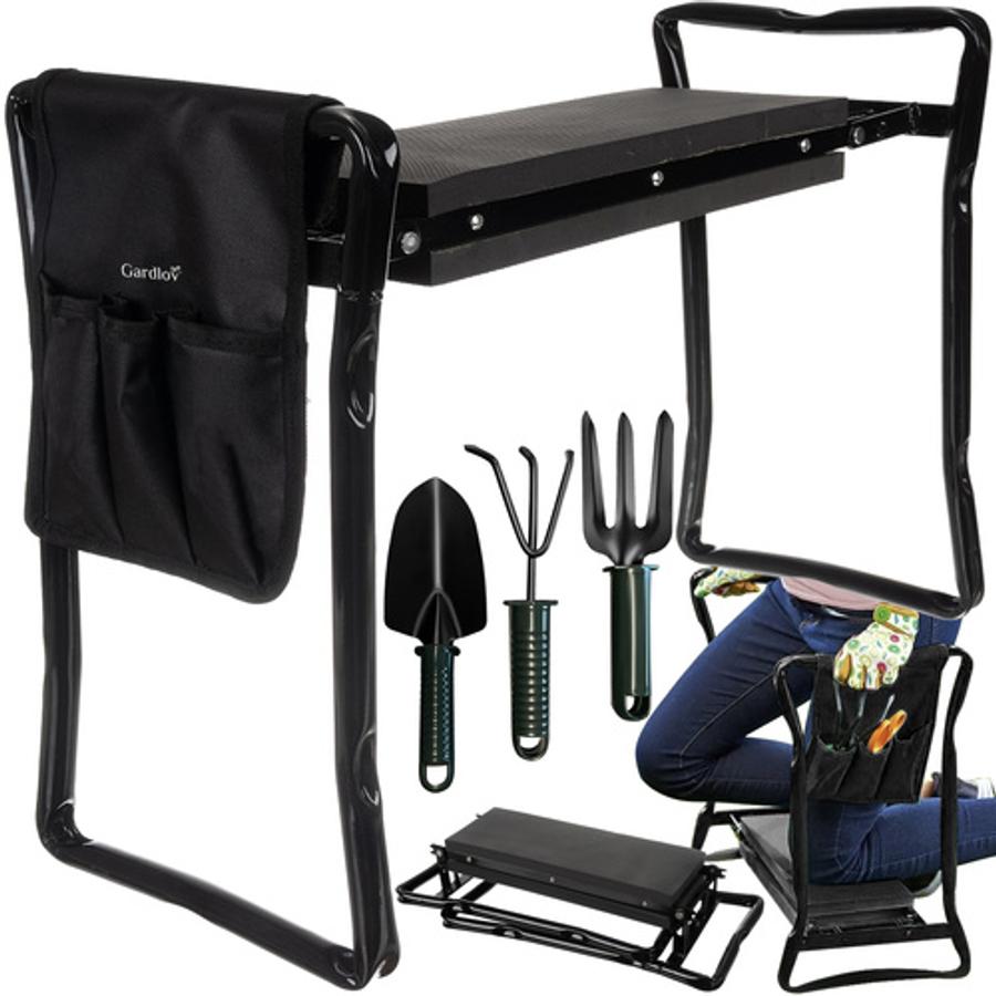 Skladací záhradný kolenník s madlom, možno premeniť na stoličku alebo kreslo, so záhradným náradím a držiakom na náradie, čierny